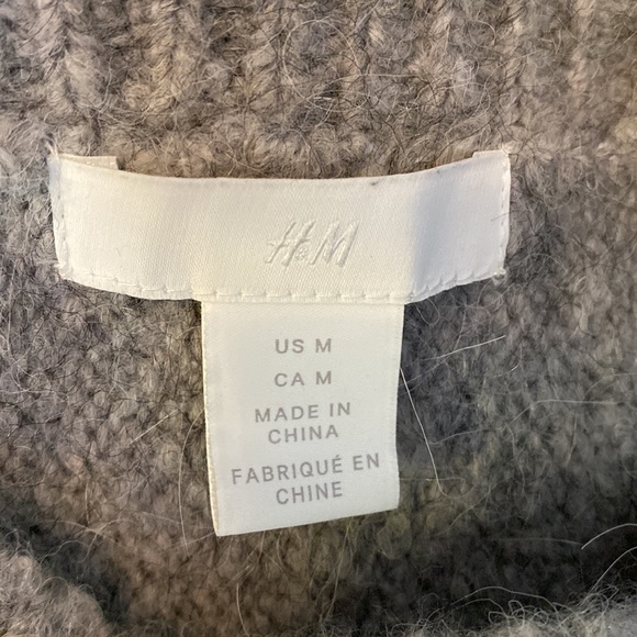 Grey H&M Crop Sweater - Picture 3 of 5